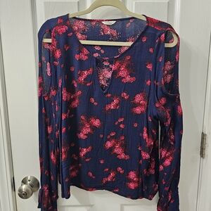 Elegant Floral Cutout Blouse - Navy and Pink